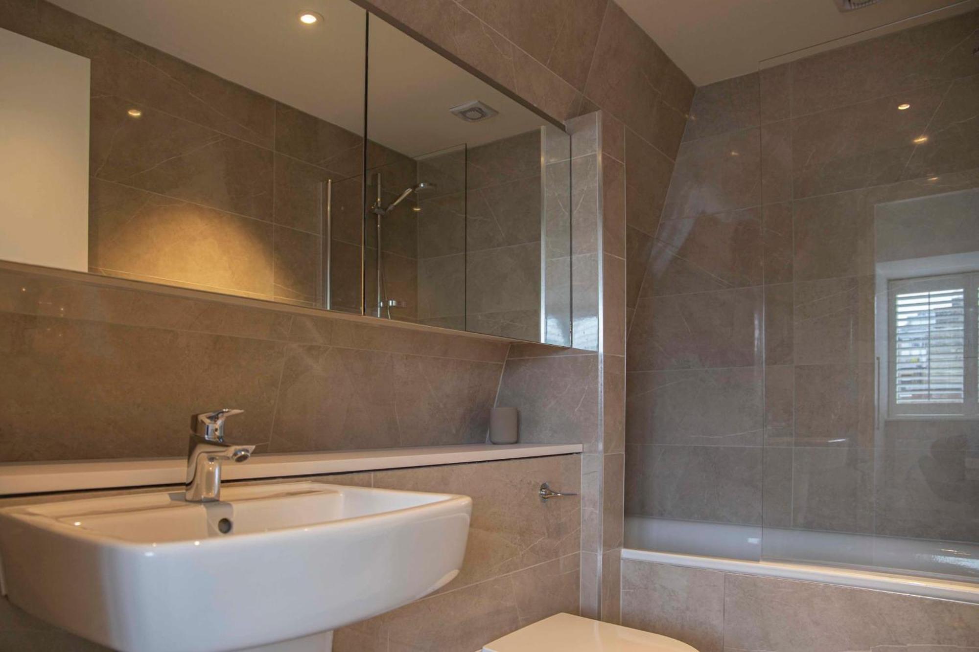 Stunning Rare Soho Gem Londra