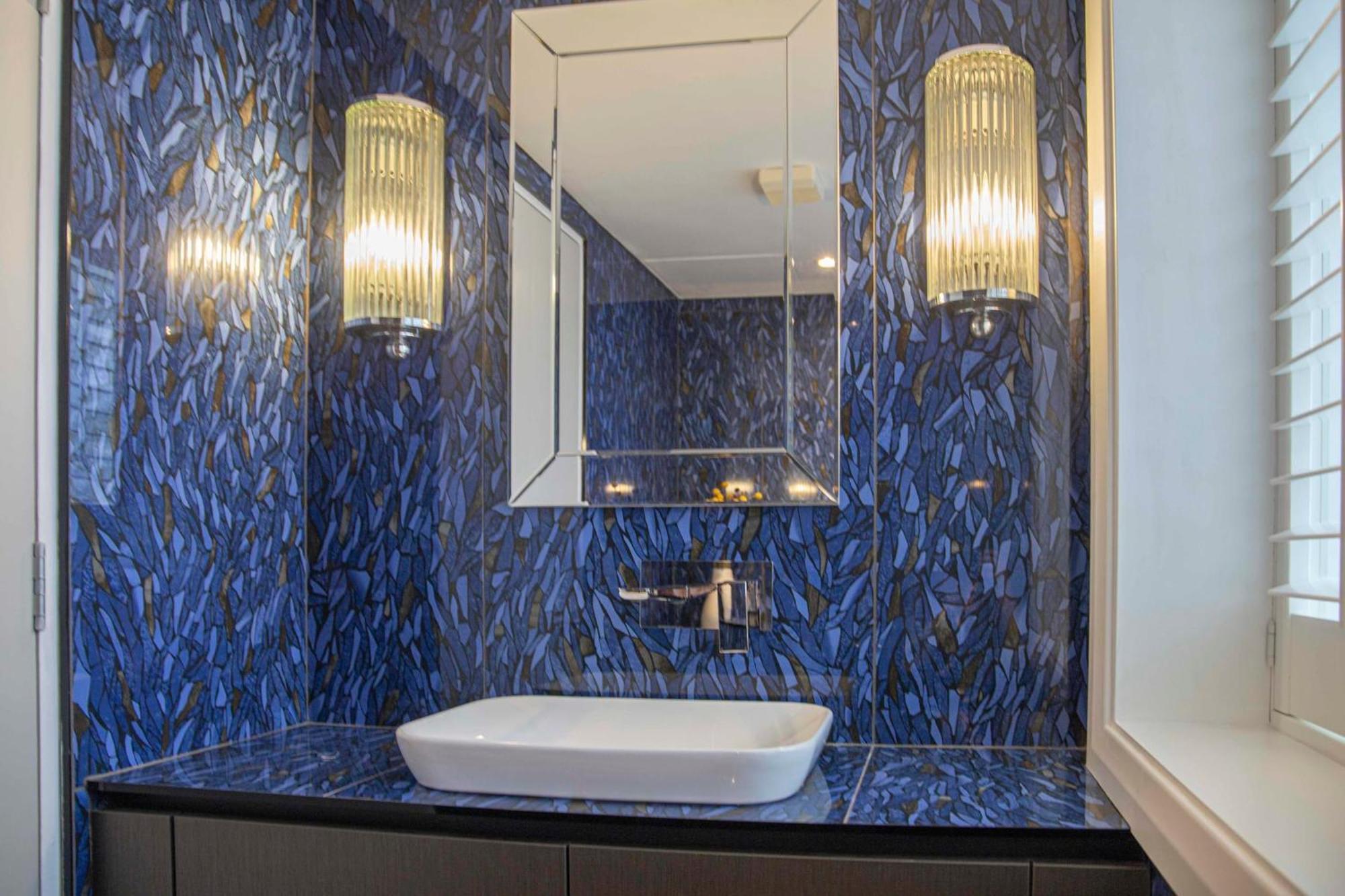 Stunning Rare Soho Gem Londra