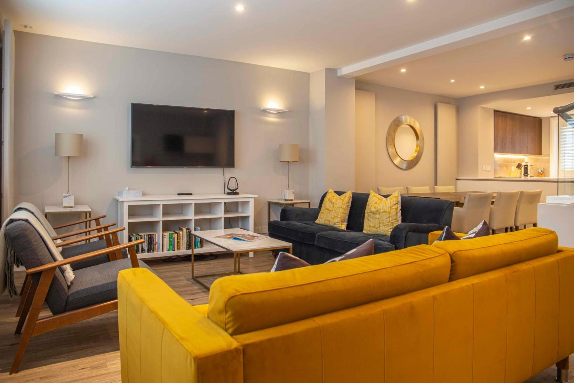 Stunning Rare Soho Gem Appartamento Londra